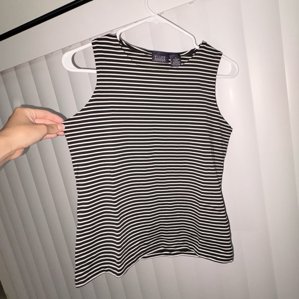 Hillard & Hanson Top